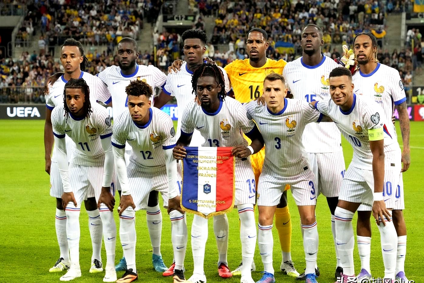 法国队实力强大,夺得国际篮坛重要奖项 法国队实力强大,夺得国际篮坛重要奖项